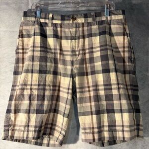 Banana Republic Plaid Flat Front Shorts in Beige and Brown